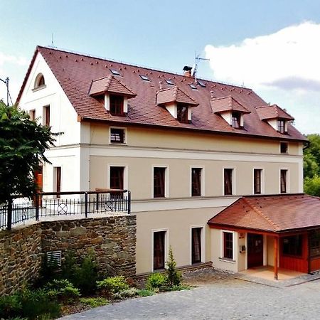 Sedlec-Prcice Pension Mlyn Stare Mitrovice المظهر الخارجي الصورة